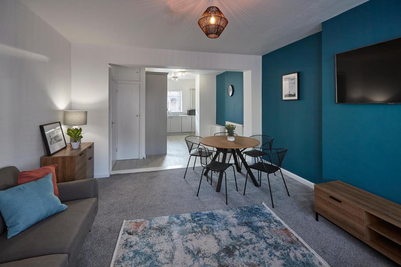 Host & Stay - Endeavour Apartments 휫비 외부 사진